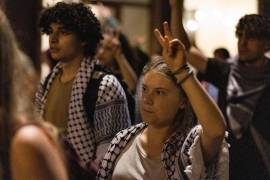 La activista medioambiental sueca Greta Thunberg fue detenida durante una protesta en Copenhague contra la guerra de Gaza.