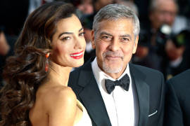 George y Amal Clooney donarán USD 500.000 a los sobrevivientes de la masacre de Parkland