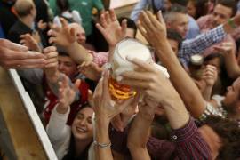 No lograron conquistar el mundo y ahora se quedan sin cerveza; boicotean festival neonazi en Alemania