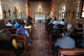 Una misa en memoria de don Armando Guadiana Tijerina fue oficada en el templo de Nuestra Señora de Lourdes.