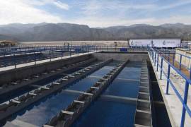 Según cifras oficiales, el costo de la obra del Sistema Agua Saludable para La Laguna ha aumentado de manera significativa, generando preocupaciones sobre su viabilidad financiera.