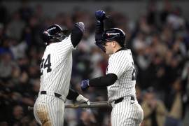 El mexicano impulsó la primera carrera para los Yankees, igualando el marcador en la segunda entrada.