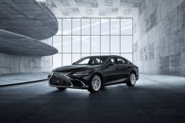 El nuevo Lexus ES se presentó en Pekín