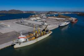 La iniciativa busca reducir las emisiones del transporte marítimo mediante nuevos estándares ambientales, tecnologías e infraestructura.