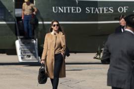 Hope Hicks, asistente cercana de Trump da positivo en prueba de coronavirus