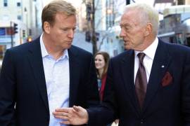 Jerry Jones amenaza con demandar a la NFL si se extiende el contrato de Goodell