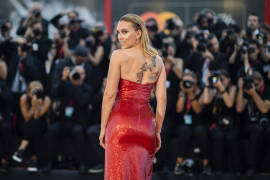 Scarlett Johansson cree en la inocencia de Woody Allen de las acusaciones de abuso sexual