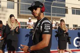 Hamilton es sancionado con cinco puestos en la parrilla de China