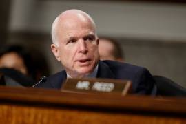 Afirma John McCain que Putin es un &quot;asesino&quot; y producto de la KGB