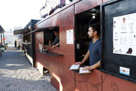 Inauguran nuevo Food Truck 'Corredor Musa' en Saltillo