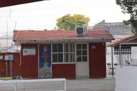 Planteles educativos en las regiones Norte, Carbonífera y Centro-Desierto de Coahuila permanecerán cerrados este lunes ante el riesgo por la onda gélida.