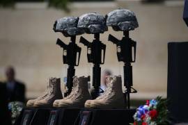 Un homenaje a las víctimas de un tiroteo masivo en Fort Hood en 2014.