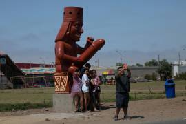 Estatua con enorme falo es la nueva atracción turística de un pueblo peruano