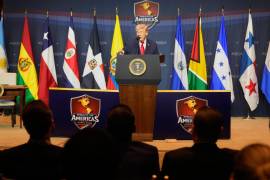 El presidente Donald Trump pronuncia un discurso en la Cumbre Escudo de las Américas, el sábado 7 de marzo de 2026, en el Trump National Doral Miami en Doral, Florida.