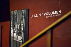 Eliézer Jáuregui presenta una ‘sinfonía visual’ en su exposición fotográfica ‘Lumen/Volumen’