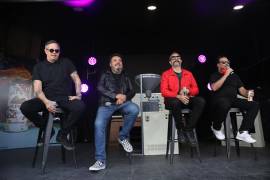(i-d) Los integrantes de la banda de rock mexicano Molotov, Randy Ebright, Paco Ayala, Tito Fuentes y Micky Huidobro, hablan durante una rueda de prensa en Ciudad de México (México). EFE/Sáshenka Gutiérrez