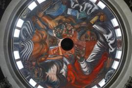 Mural “El Hombre Creador y Rebelde” del pintor mexicano José Clemente Orozco, que sufrió daños por el sismo en el Museo de las Artes (MUSA) en Guadalajara (México).