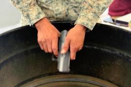 Cientos de familias entregaron armas de fuego largas, réplicas de armas y 224 juguetes bélicos a través del programa “Sí al desarme, sí a la paz” en Guadalupe, Nuevo León.