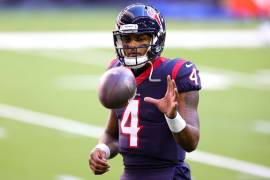 Los Texans insisten en que no canjearán a Deshaun