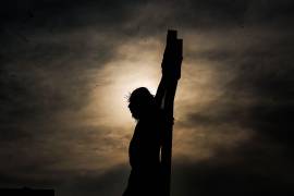 Durante el Viernes Santo se conmemora la pasión y muerte de Jesús, este día se realiza el Viacrucis para acompañar el caminar de Jesús hasta su muerte en la cruz.