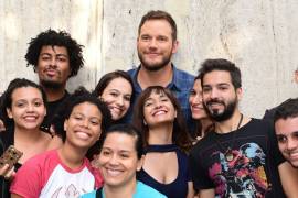 Chris Pratt feliz de conocer a sus fanáticos brasileños en promoción de 'Avengers: Infinity War'