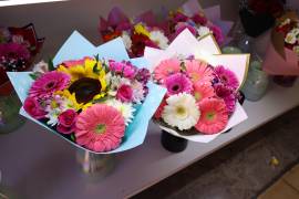 Las gerberas siguen siendo una opción popular entre las flores para regalar en este día del amor.