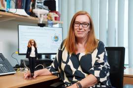 Barbie dedica una muñeca a Sarah Gilbert, creadora de la vacuna de Astrazeneca