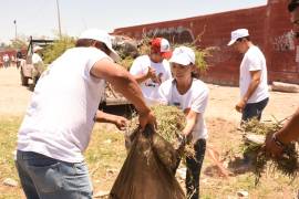 Ciudadanos sacan 80 toneladas de basura en 4 horas en Monclova