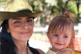 Aislinn Derbez cuenta cómo se despidió de la lactancia materna