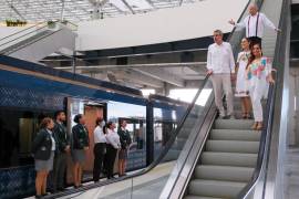 El presidente Andrés Manuel López Obrador y su sucesora, Claudia Sheinbaum, junto a gobernadores y funcionarios, inauguraron el Tren P’atal y el Hotel Tren Maya.