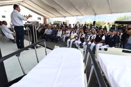 La donación incluyó 10 camas hospitalarias y equipo especializado de atención médica.