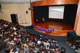 Ania Guadalupe Sánchez Ruiz, directora del TecNM-Saltillo, encabezó la inauguración del Congreso de Sistemas Computacionales, que cumple 15 años.