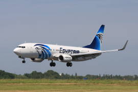 Avión de EgyptAir desaparecido con 66 personas se estrelló en el Mar Mediterráneo: Hollande