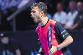 Wawrinka avanzó con susto en Basilea