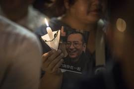 Suspenden el tratamiento contra el cáncer para el nobel chino Liu Xiaobo