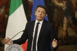 Italia golpea a Renzi y tumba reforma de la Constitución