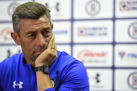 Comentarista de Televisa Deportes se la va 'encima' a Pedro Caixinha en narración del juego entre América y Cruz Azul