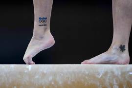 Shallon Olsen, de Canadá, se presenta en la viga de equilibrio durante las calificaciones de gimnasia artística femenina en los Juegos Olímpicos de Verano de 2020, el domingo 25 de julio de 2021 en Tokio | Foto: AP / Natacha Pisarenko.