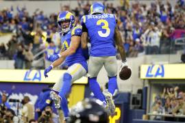 Variantes. La ofensiva de los Rams sorprendió con actitud y formaciones muy distintas a las de toda la temporada regular de la NFL.