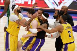 Lakers se impuso frente a los Mavericks en tiempo extra luego de un emocionante partido.