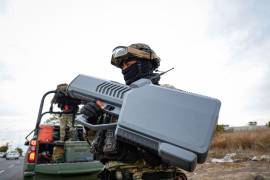 En total, más de 13 mil elementos patrullan la frontera mexicana con Estados Unidos, de la Guardia Nacional y personal militar.