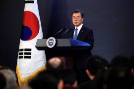 Moon Jae-in, presidente surcoreano, dice estar listo para reunirse con Kim Jong-un