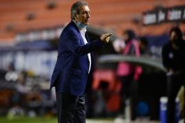 'Me fui, gastaron 25 millones y el equipo sigue igual'; Tomás Boy reclama a Chivas