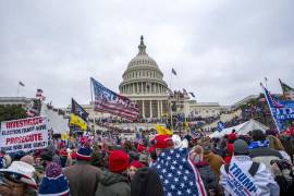 Imagen del asalto al Capitolio de Estados Unidos en Washington el 6 de enero de 2021. (Foto AP/Jose Luis Magana)