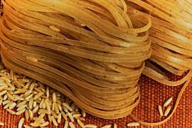 Los expertos en nutrición coinciden en que consumir suficiente fibra se asocia con un menor riesgo de enfermedades cardiovasculares.