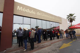 Entrega Coahuila licencias sin aplicar exámenes de manejo