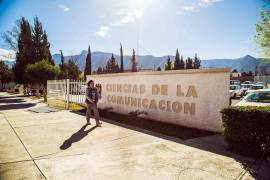 La Facultad de Ciencias de la Comunicación de la UAdeC prepara a sus estudiantes en áreas como comunicación audiovisual, digital e investigación.