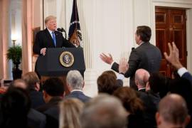 Trump ataca al periodista Jim Acosta de CNN en rueda de prensa por las Elecciones legislativas