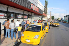 Piden saltillenses reducir requisitos para la adquisición de concesiones para taxis
