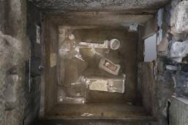 Vista de la estancia pequeña, en la que vivían unos esclavos, posiblemente una familia con un hijo, que se encargaban del mantenimiento de la villa de sus dueños, descubierta en una excavación en una zona del norte de Pompeya. EFE/ Parque Arqueológico de Pompeya/Massimo Gravili
